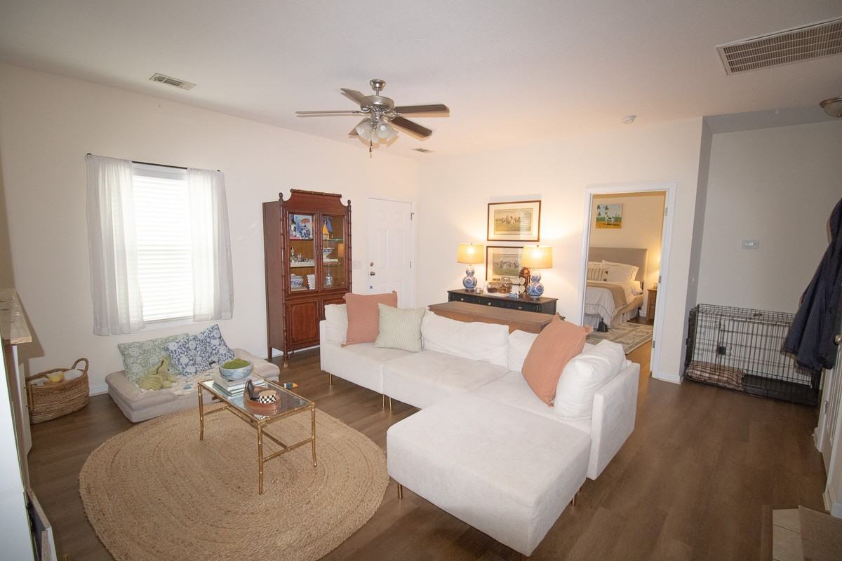 315 Palm Ave #1 - Photo 3 of 16