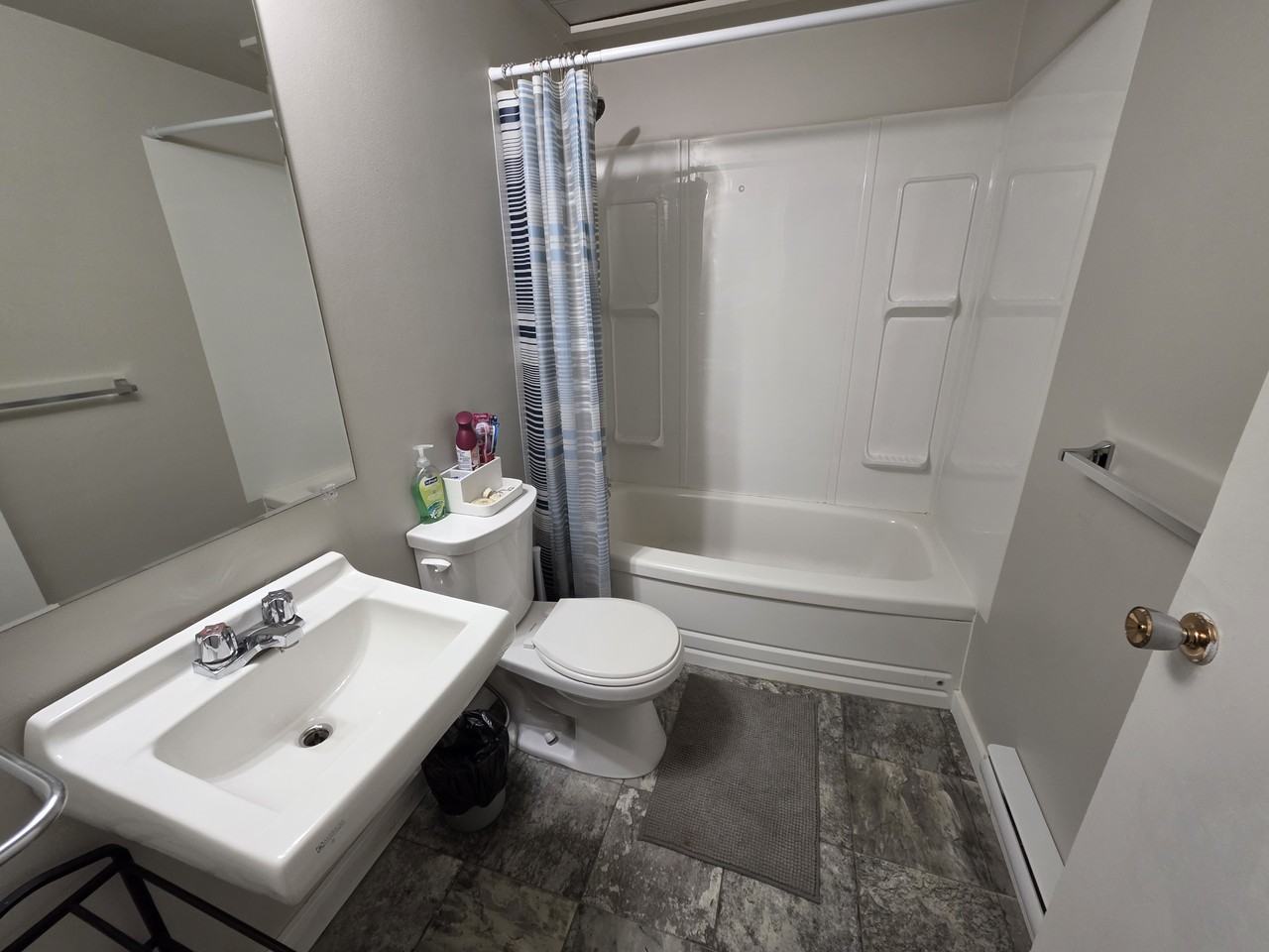 10511 102 Ave #2 - Photo 6 of 7