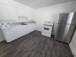 featured image of 10511 102 Ave #3