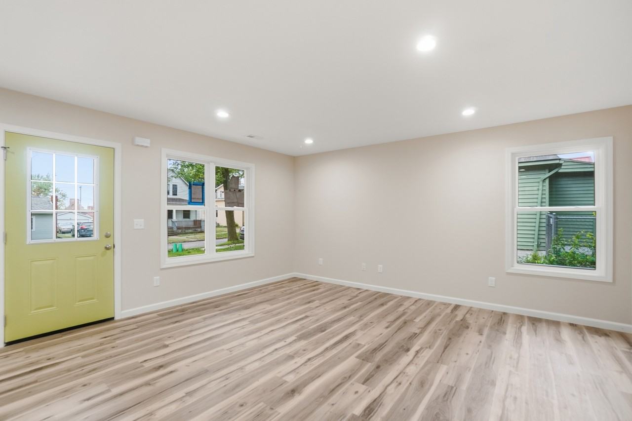1626 Howell St #101 - Photo 3 of 50