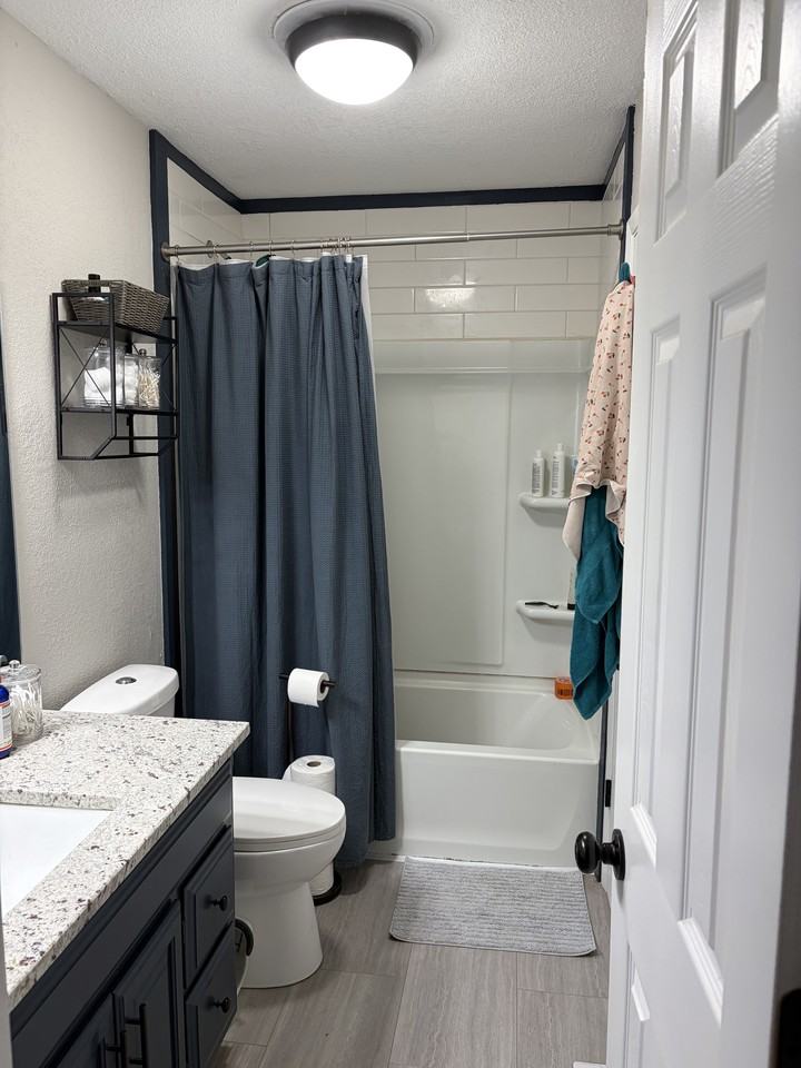 817 E Hackley Ave #1 - Photo 7 of 9
