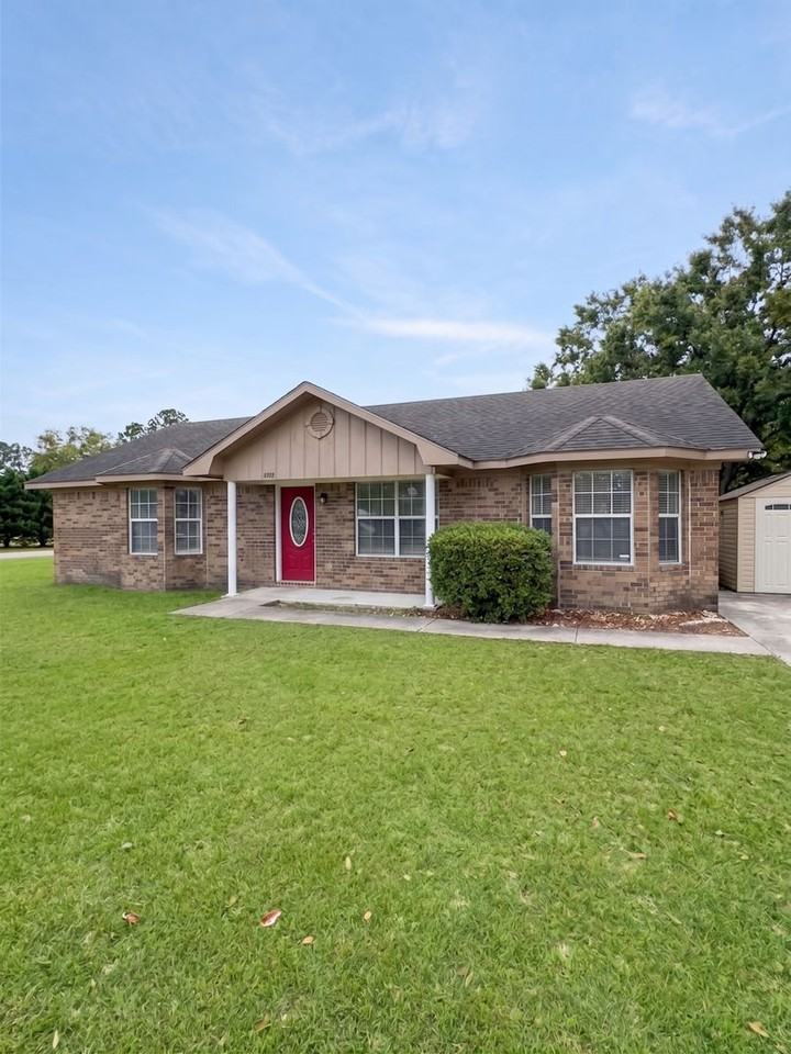 1456 Coalition Cir - Photo 2 of 16