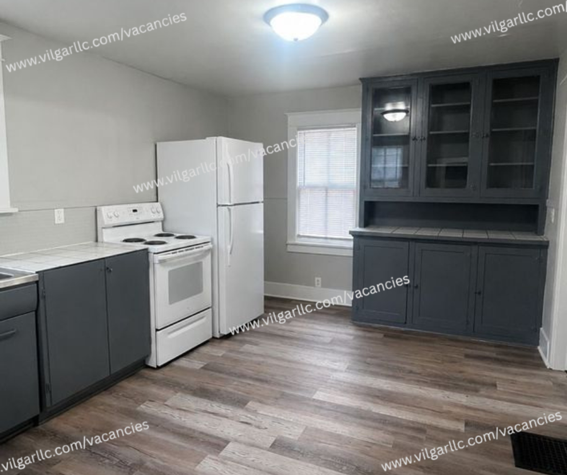 109 Columbia St - Photo 3 of 24