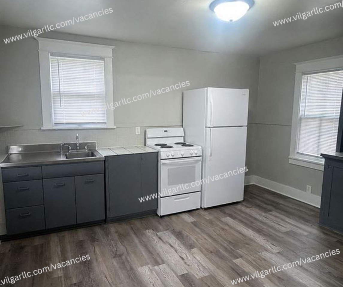 109 Columbia St - Photo 4 of 24