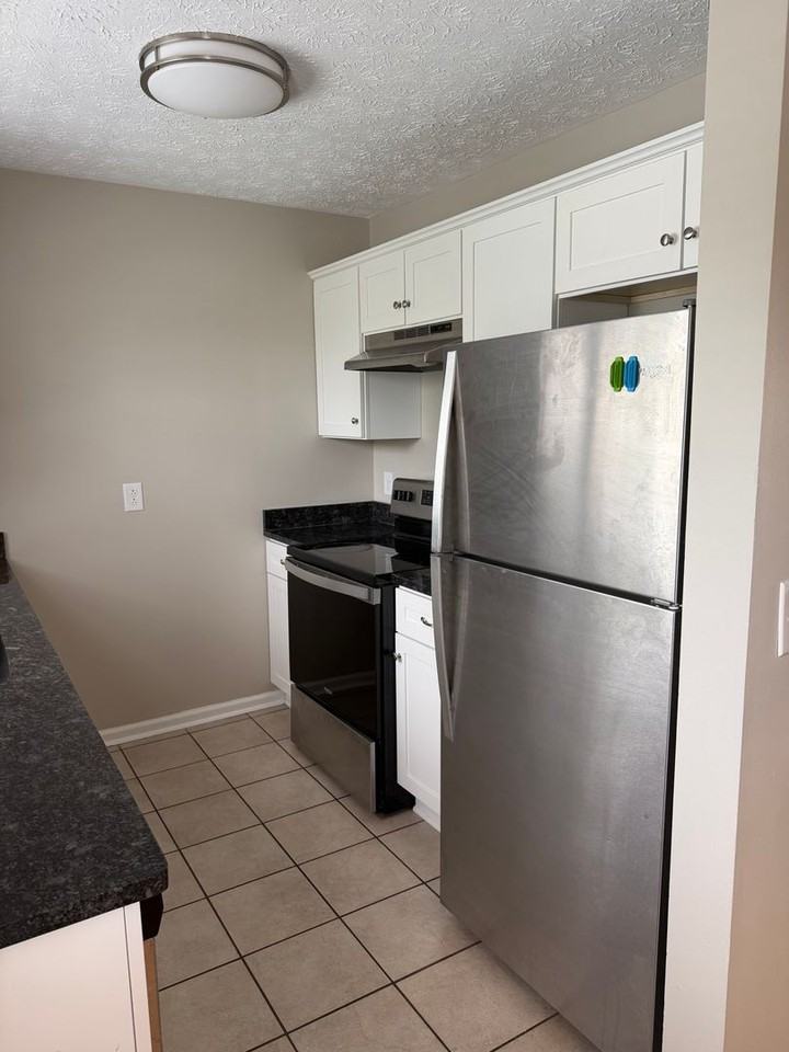 1 Ivy Ct - Photo 4 of 13