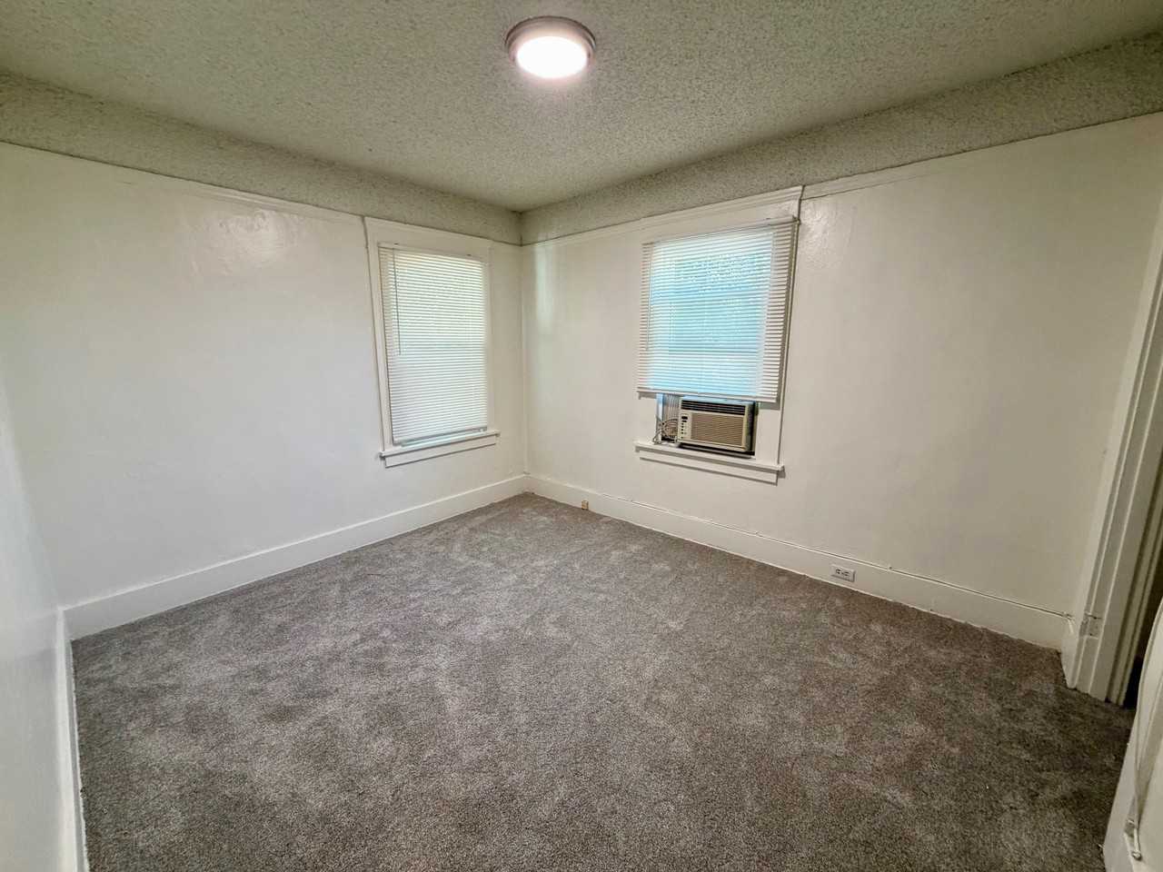 917-917 1/2 Dos Robles #917A - Photo 7 of 10