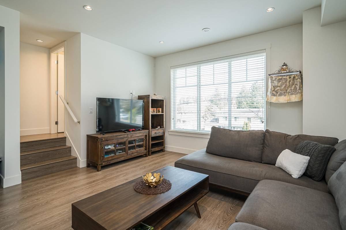 11188 72 Ave #21 - Photo 5 of 36