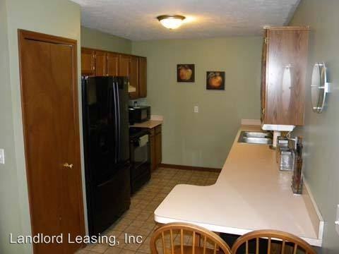 1351 Rolling Meadows Dr - Photo 3 of 12