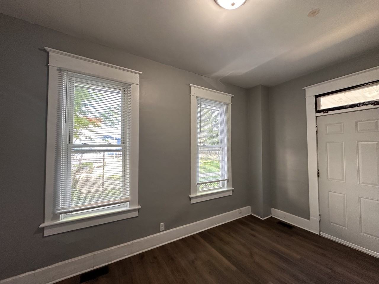 925 E Main St #925 - Photo 2 of 13