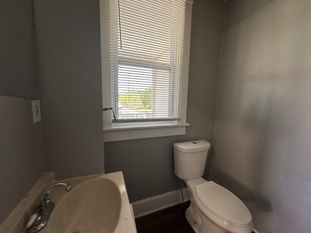 925 E Main St #925 - Photo 3 of 13