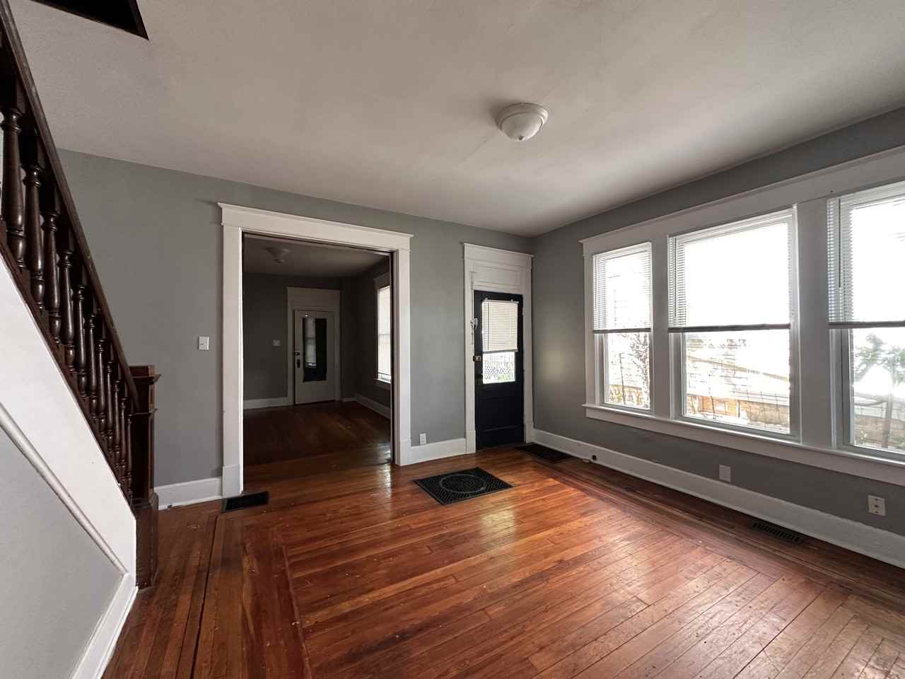 925 E Main St #925 - Photo 5 of 13