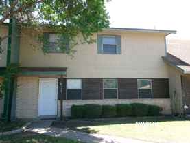 1110 Nw 52nd Cir - Photo 1 of 1
