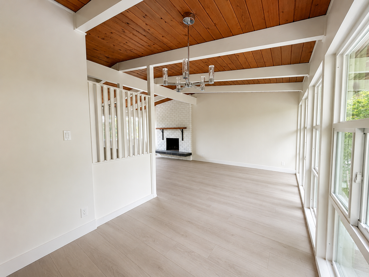 3263 Highland Boulevard - Photo 2 of 18