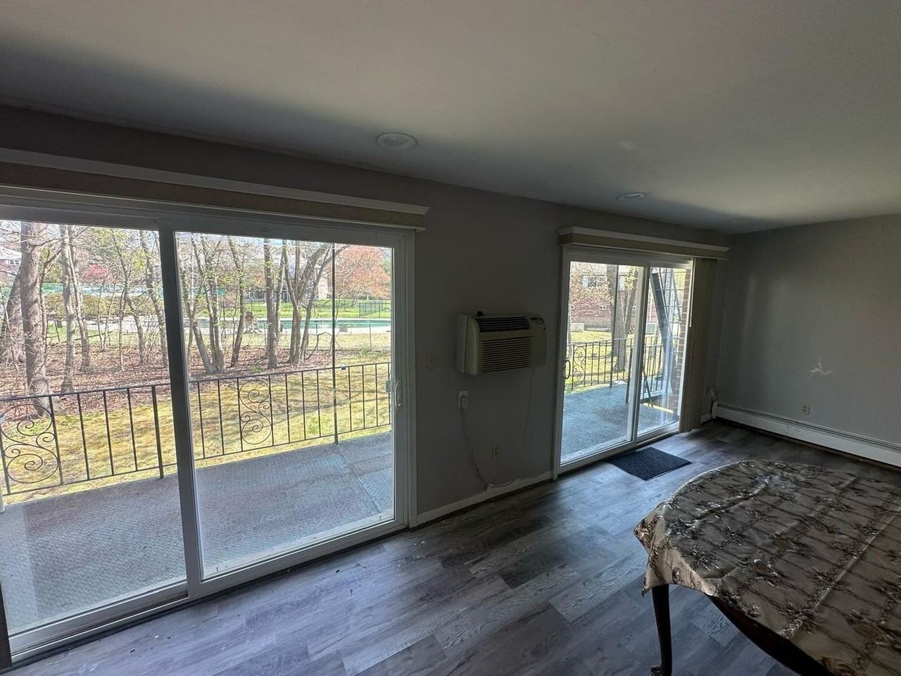 48 Fernview Ave - Photo 5 of 25