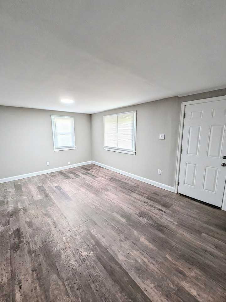 1332 Akridge St Nw #1 - Photo 2 of 13