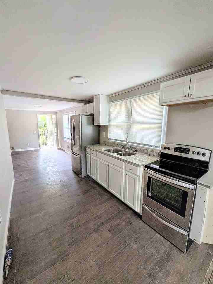 1332 Akridge St Nw #1 - Photo 3 of 13