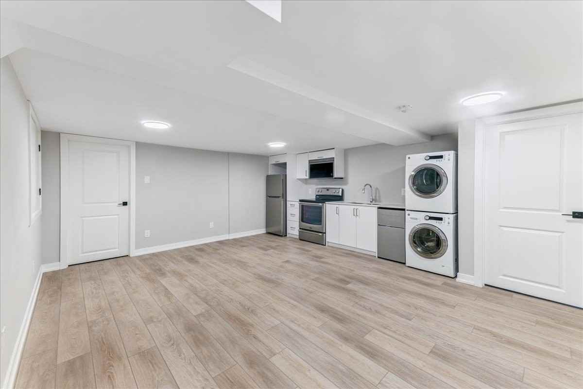 245 Church Street South - Photo 4 of 15