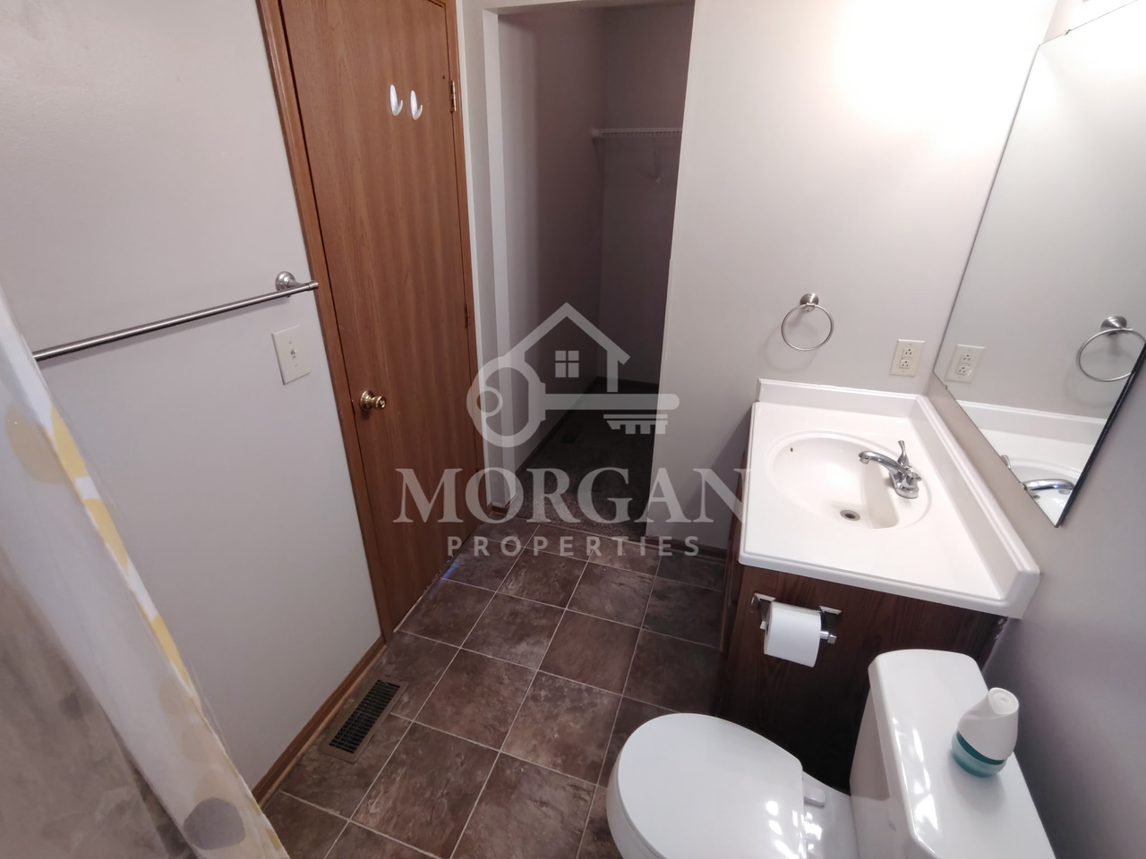 1305 Chesterfield Dr - Photo 5 of 8