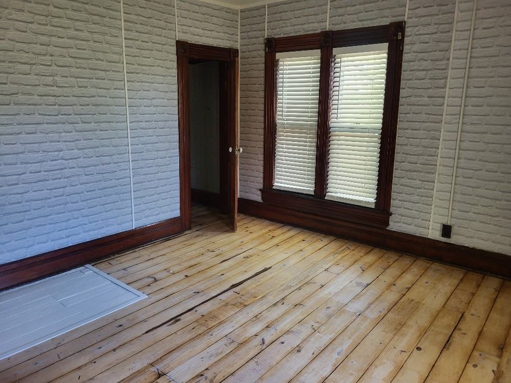 688 W Tompkins St #1 - Photo 2 of 10