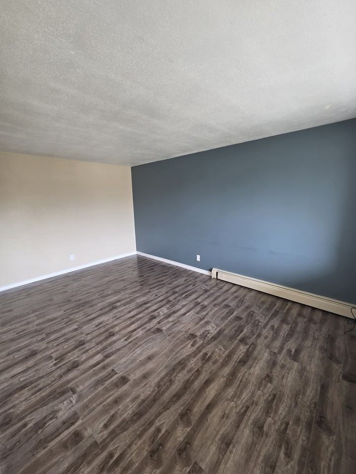 87 Westwood Dr #302 - Photo 6 of 13