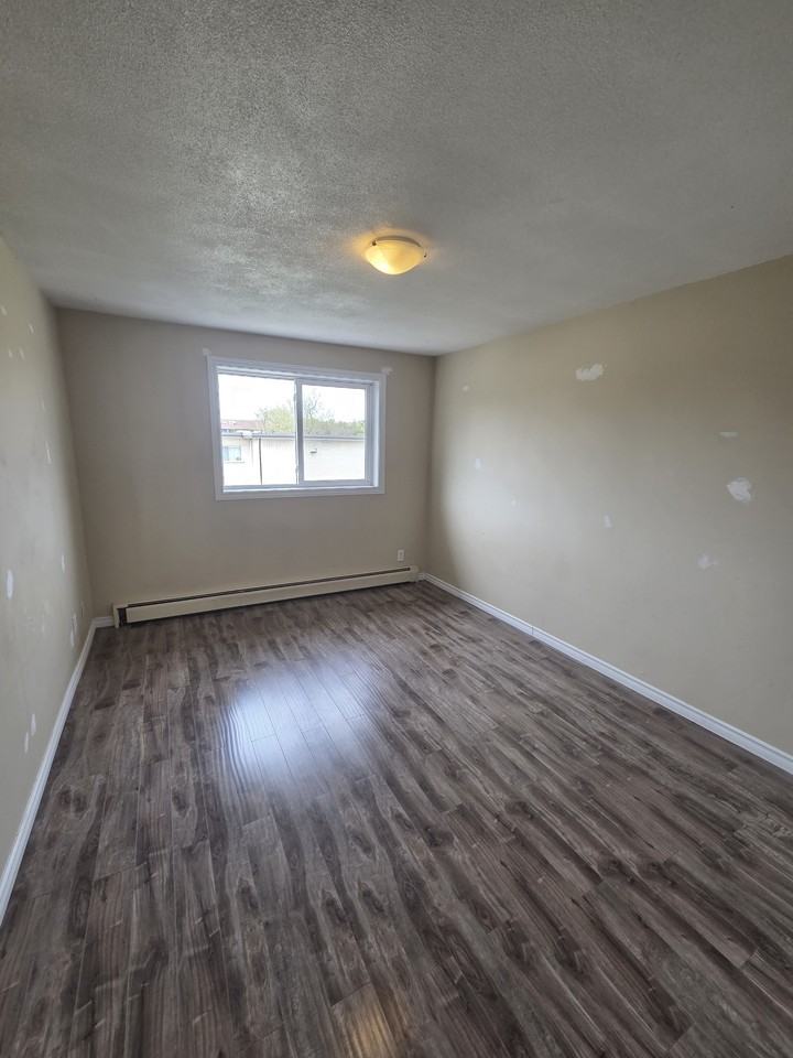 87 Westwood Dr #302 - Photo 7 of 13