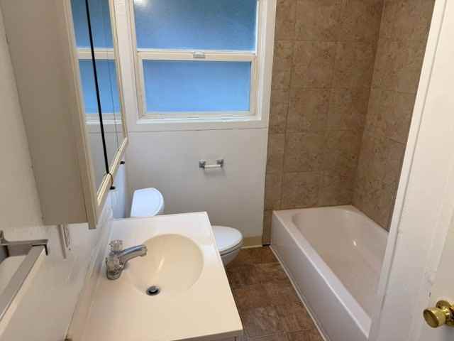 4340 Montgomery Dr #4340 - Photo 5 of 10