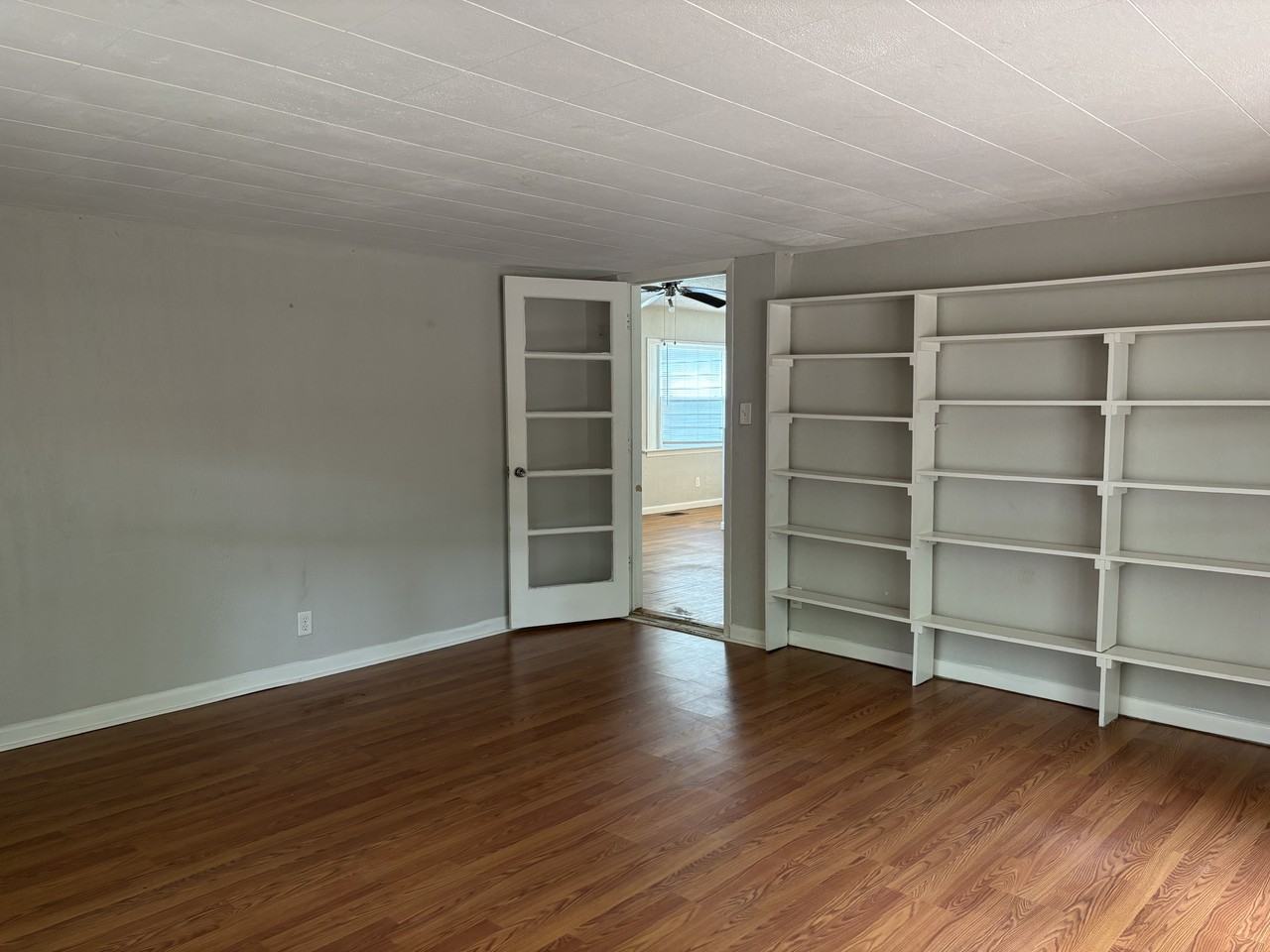 610 N Kentucky Ave #1 - Photo 3 of 13