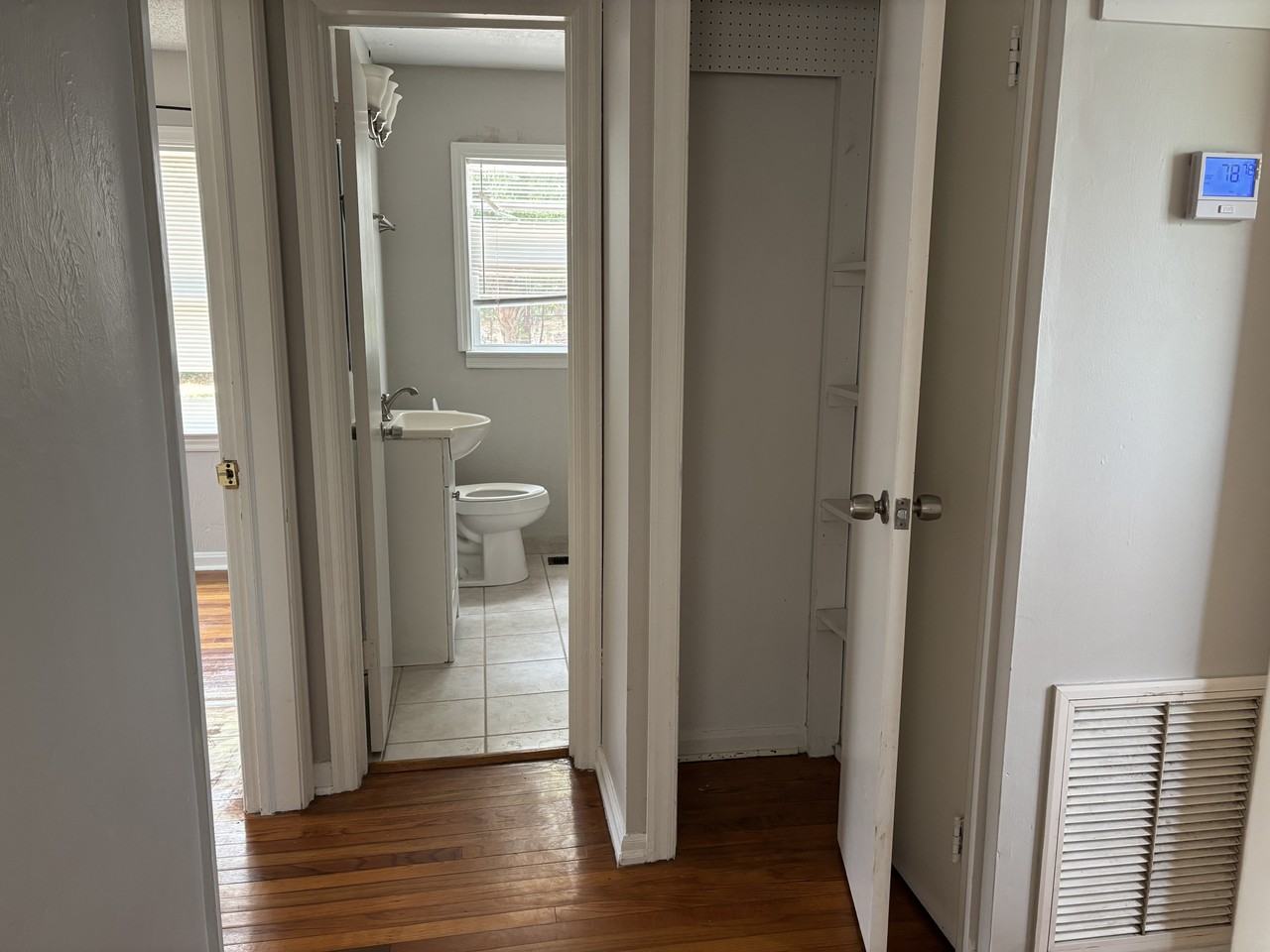 610 N Kentucky Ave #1 - Photo 6 of 13