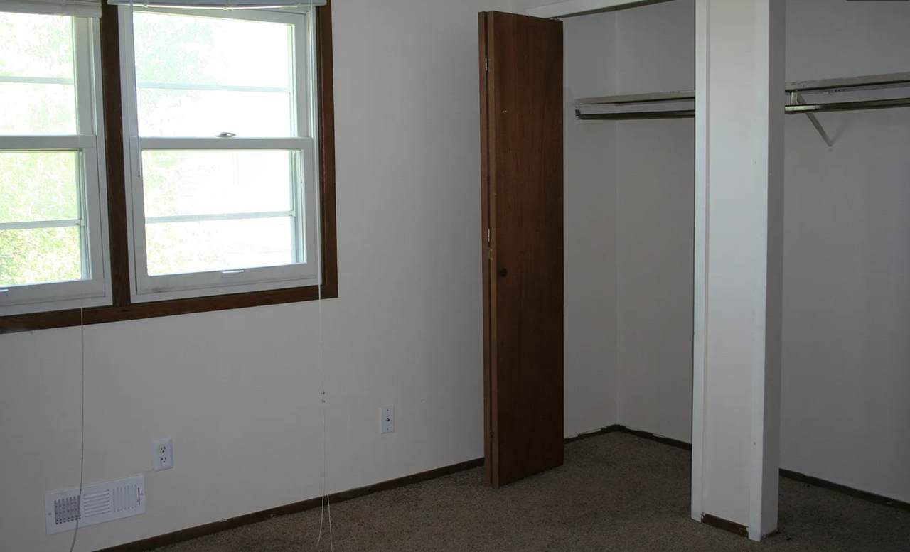 130 W 61st St #130 - Photo 6 of 9