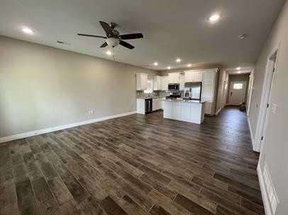 632 W Clark St #1 - Photo 3 of 4