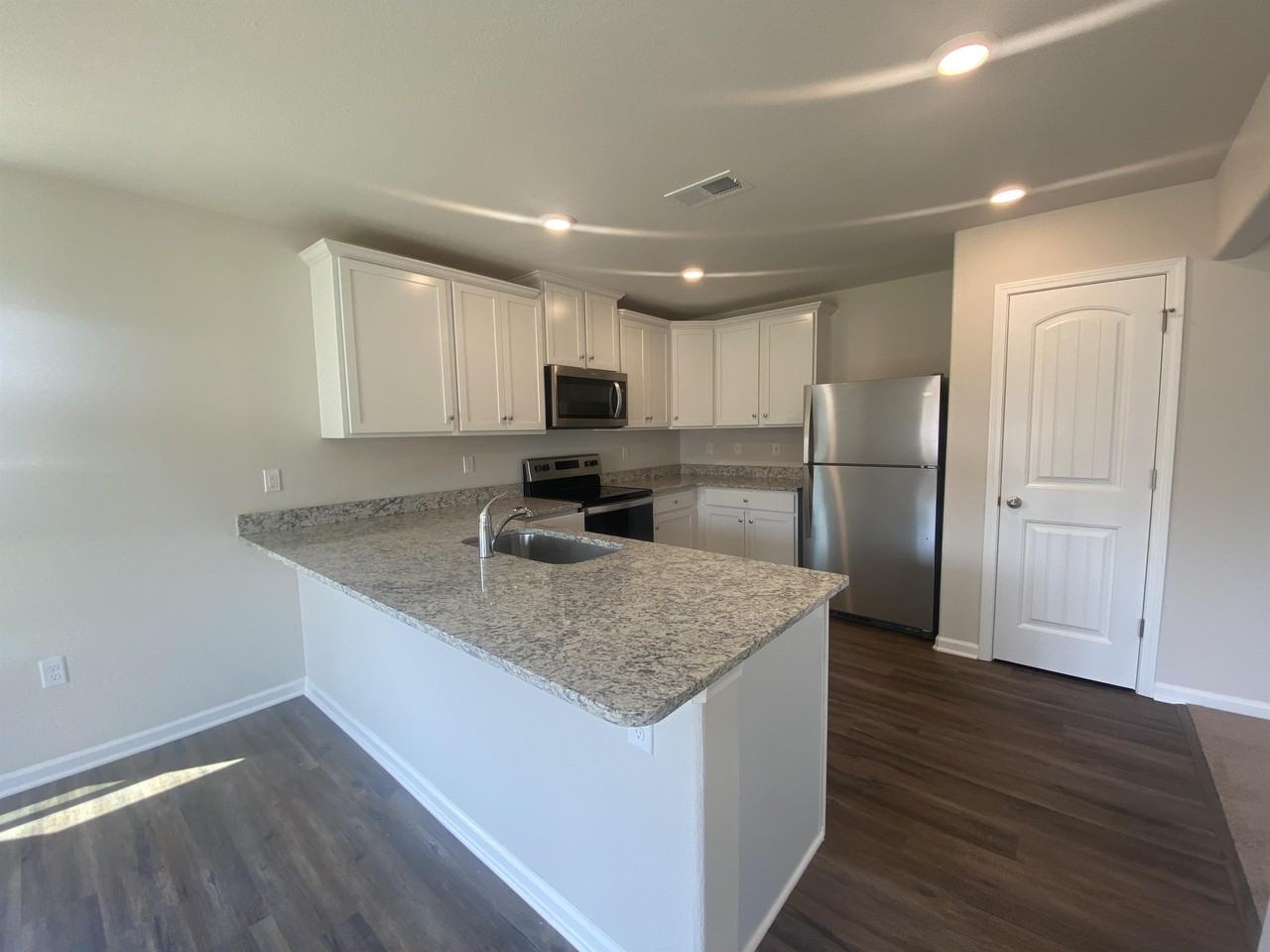 9354 Creedmore Hills Dr #1 - Photo 5 of 38