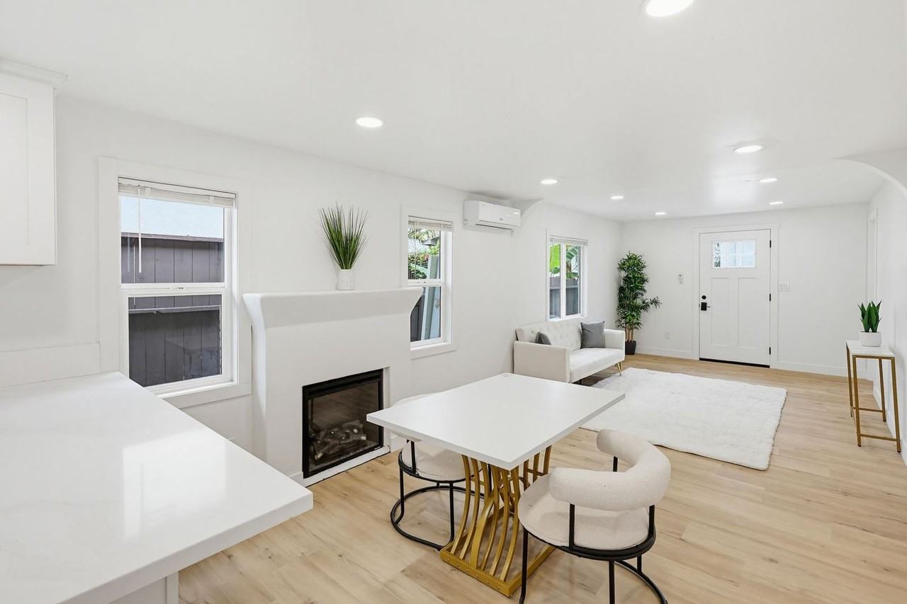 4853 Long Branch Ave - Photo 6 of 9