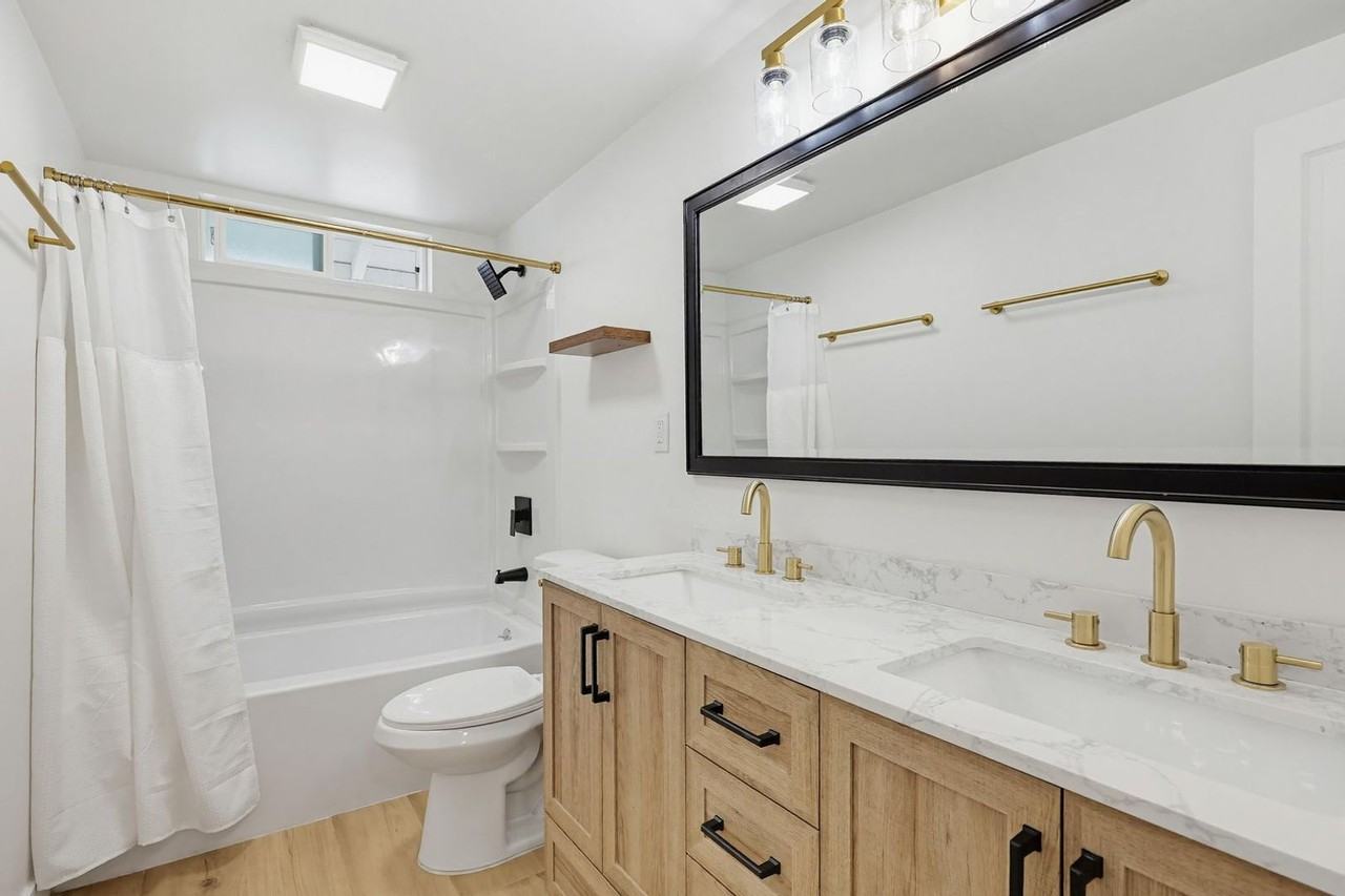 4853 Long Branch Ave - Photo 7 of 9