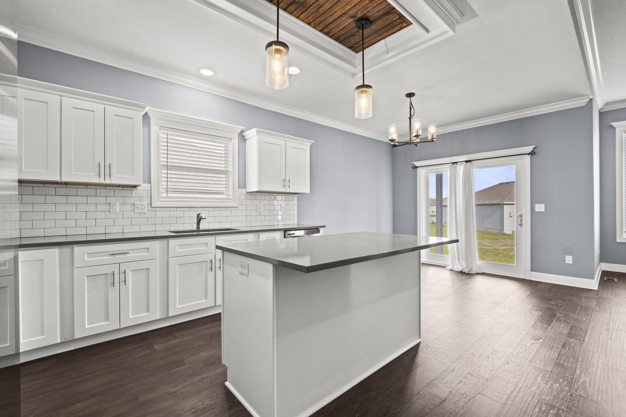 15300 Jessica St #1 - Photo 6 of 24