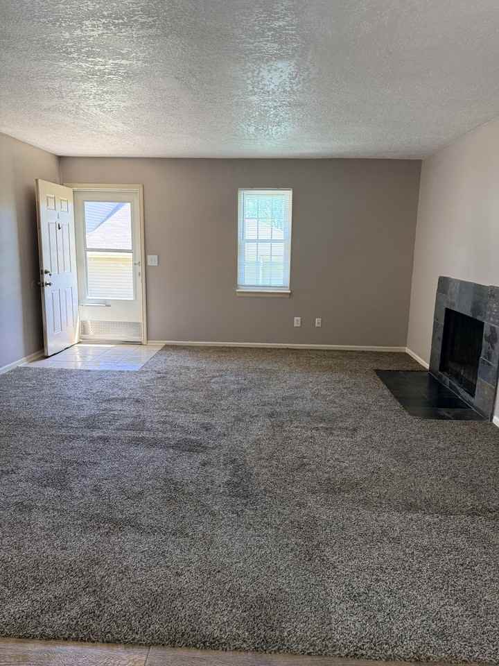 10009 Nw Jones Dr #A - Photo 2 of 12