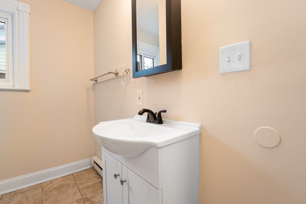 2013 Edgmont Ave #1 - Photo 7 of 33