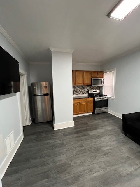 301 Maple St2 #2 - Photo 3 of 16