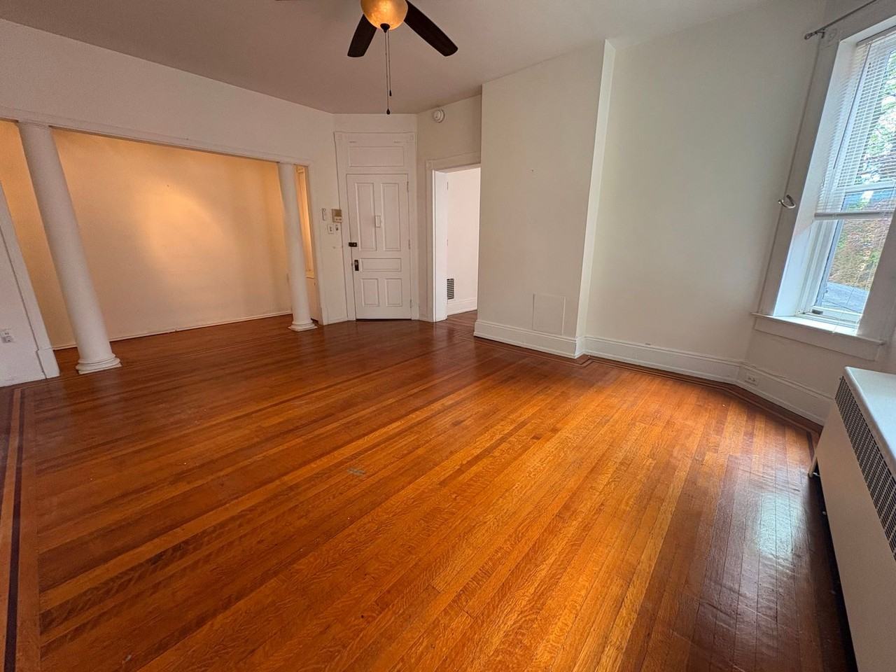 727 S George St - Photo 2 of 15