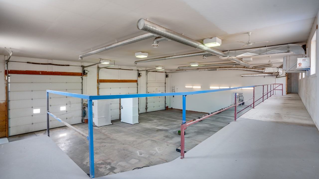 650 St. Annes Rd #1 - Photo 5 of 20
