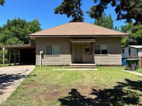 105 W Hurd St - Photo 1 of 1