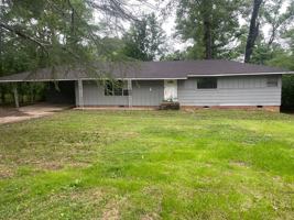 featured image of 2718 E Benwood Dr #1