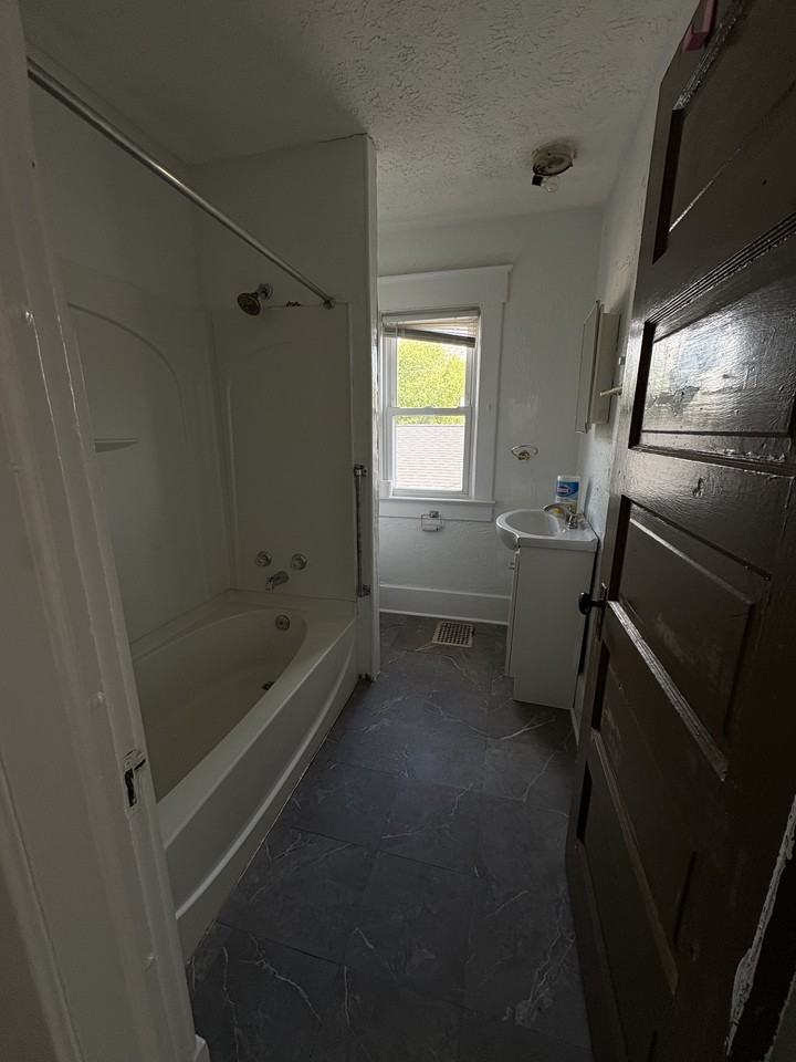 612 Fulton Rd Nw #2 - Photo 4 of 6