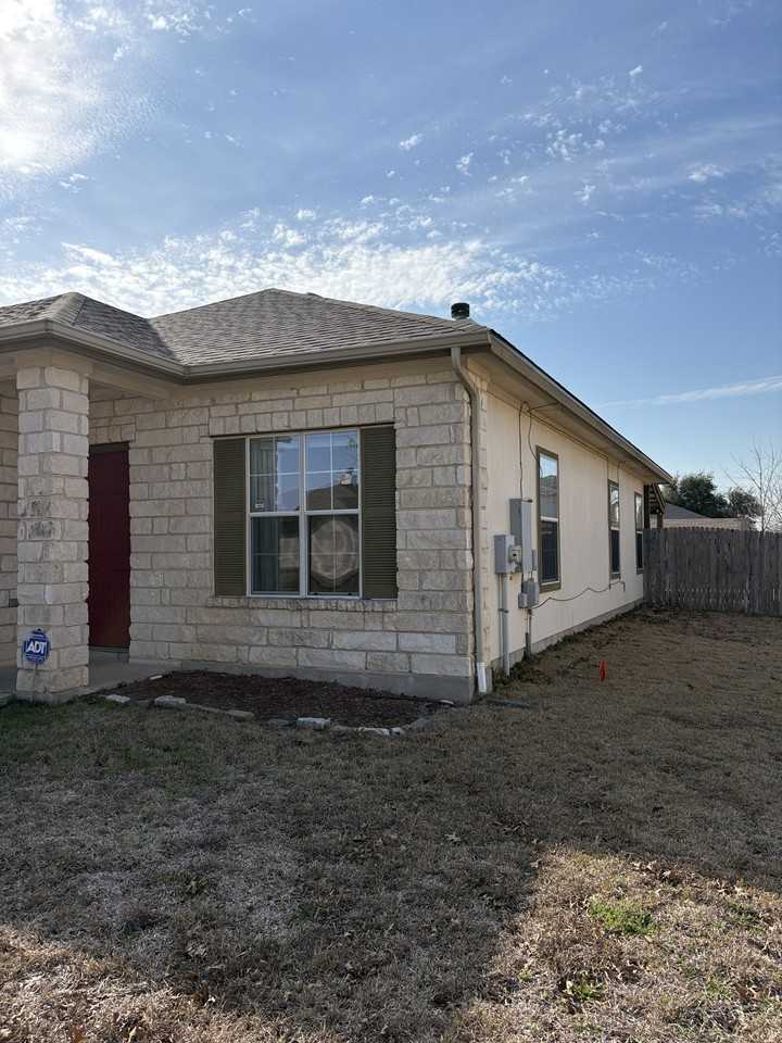 209 Flinn St #1 - Photo 2 of 7