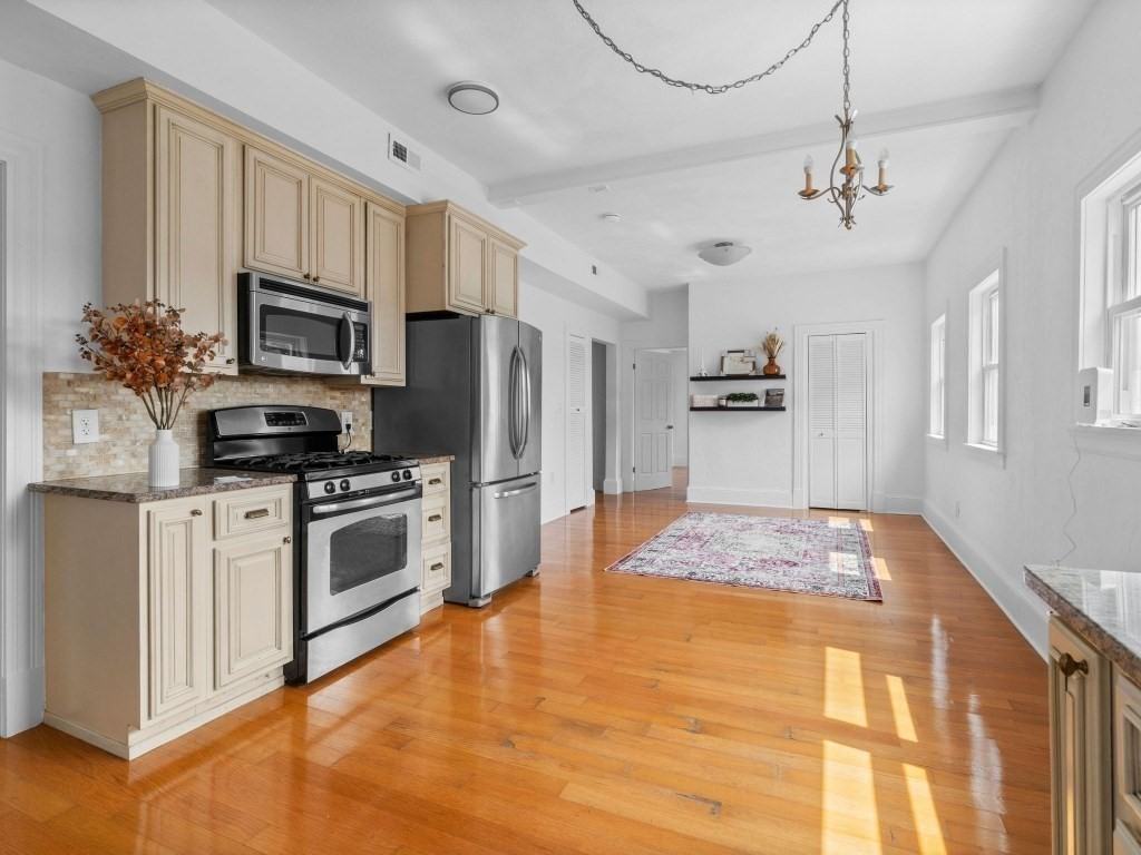 58 Oliver St #2 - Photo 2 of 19