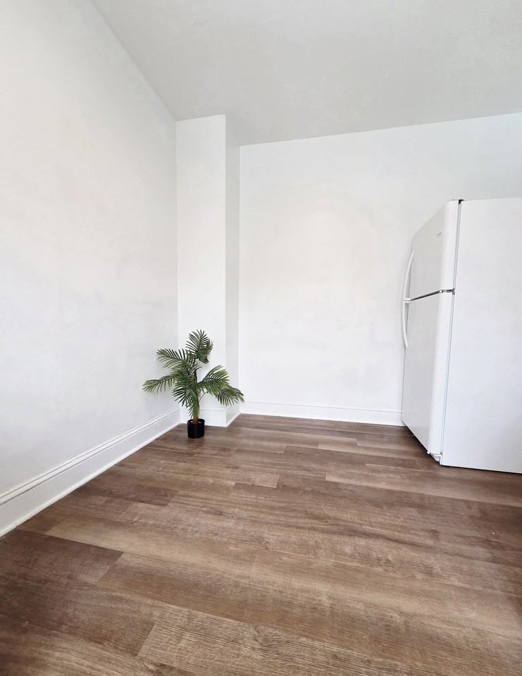 56 N 3rd St #B - Photo 4 of 15