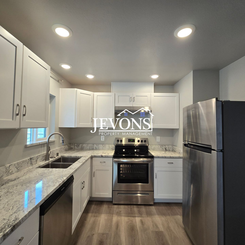 1206 W Nob Hill Blvd - Photo 5 of 18