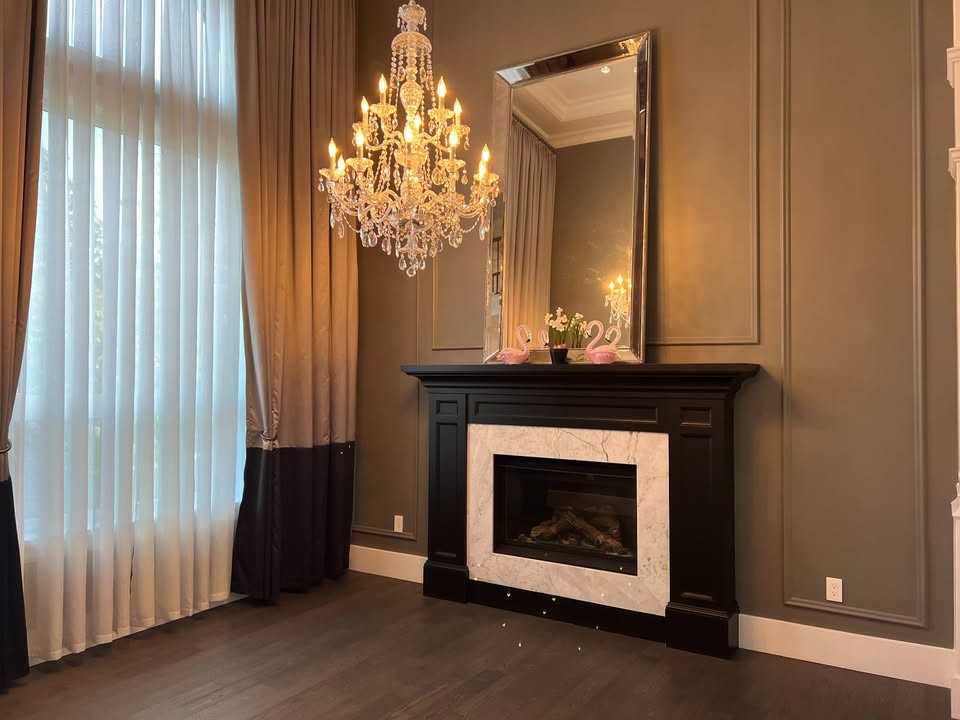 8451 Fairbrook Cres #1 - Photo 4 of 23