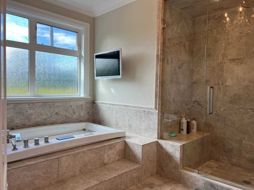 8451 Fairbrook Cres #1 - Photo 5 of 23