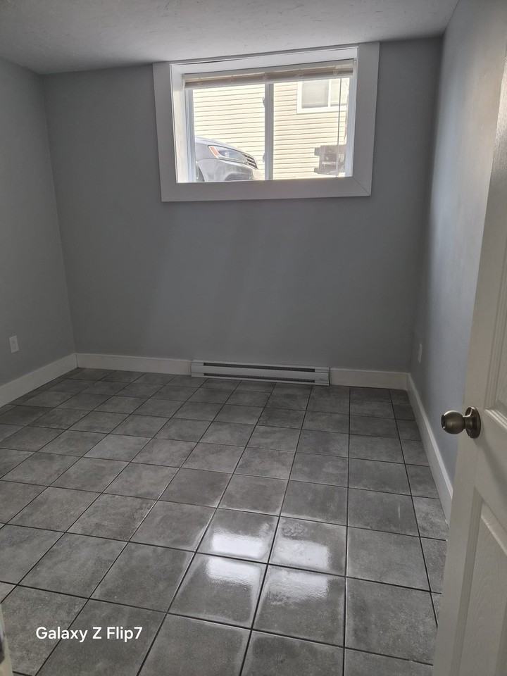 23 Falkland St #3 - Photo 6 of 7