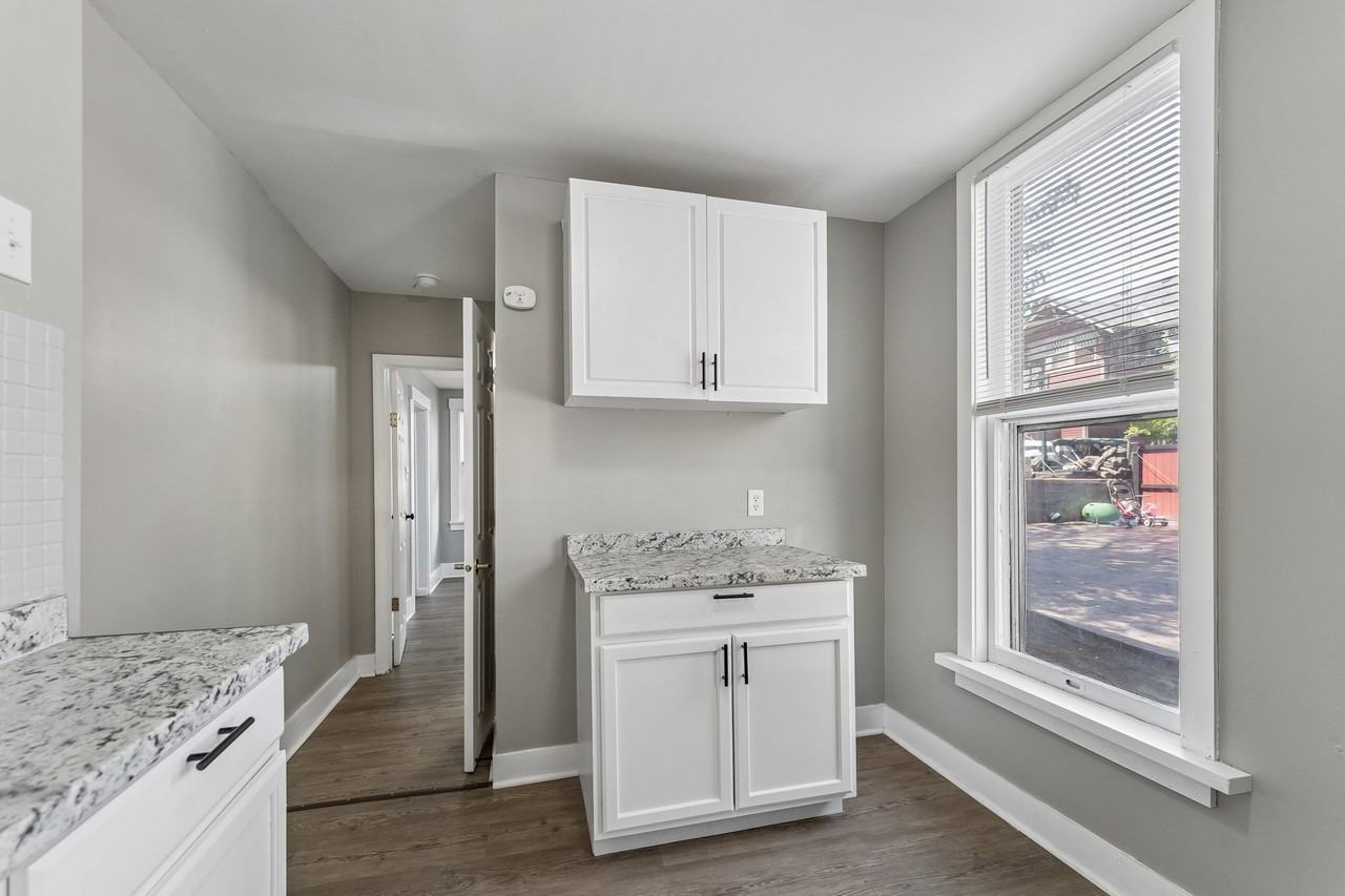 3814 S 24th St #2 - Photo 7 of 26